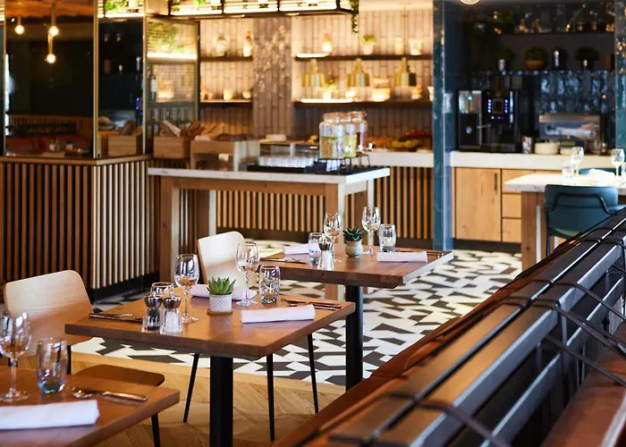 Novotel Birmingham Airport Terminal Building - NecAirport Hotel